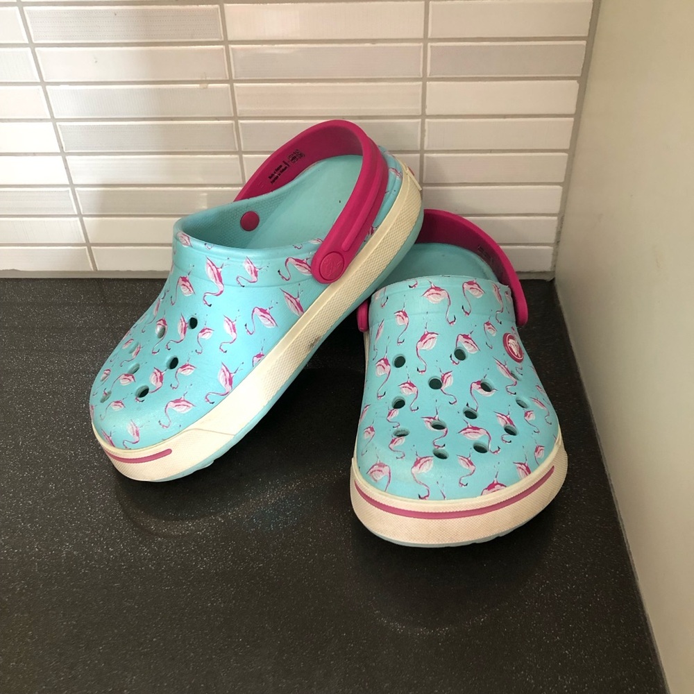 CROCS kids light blue with pink flamingos